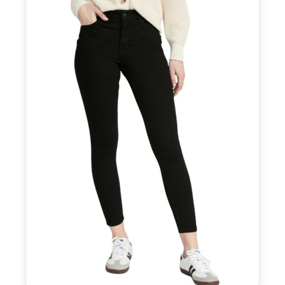 Old Navy Black Rockstar Super Skinny Jeans Size 10